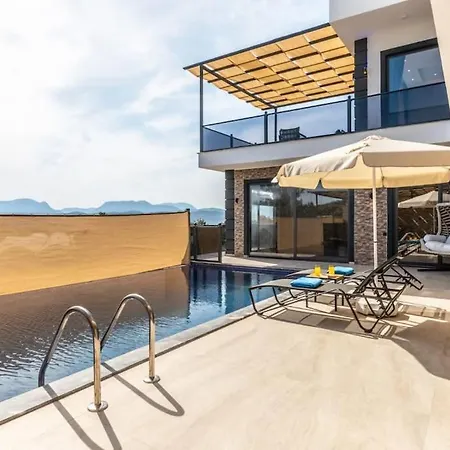 Kardelen / Kalkan فندق كاس